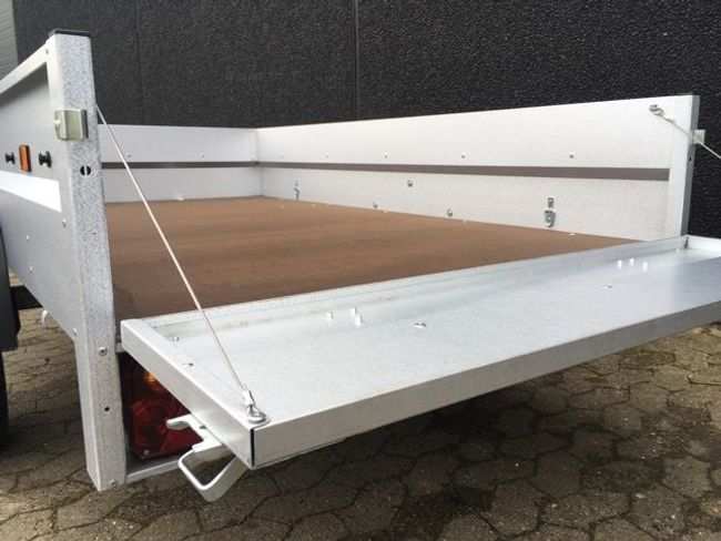 Trekantens Trailercenter