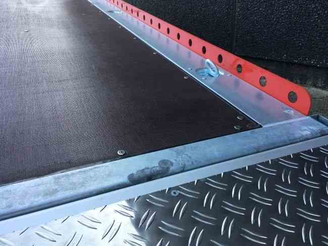 Trekantens Trailercenter