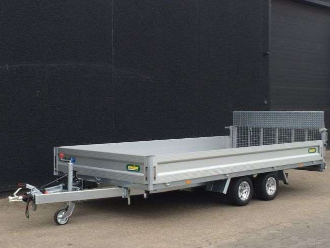 Trekantens Trailercenter