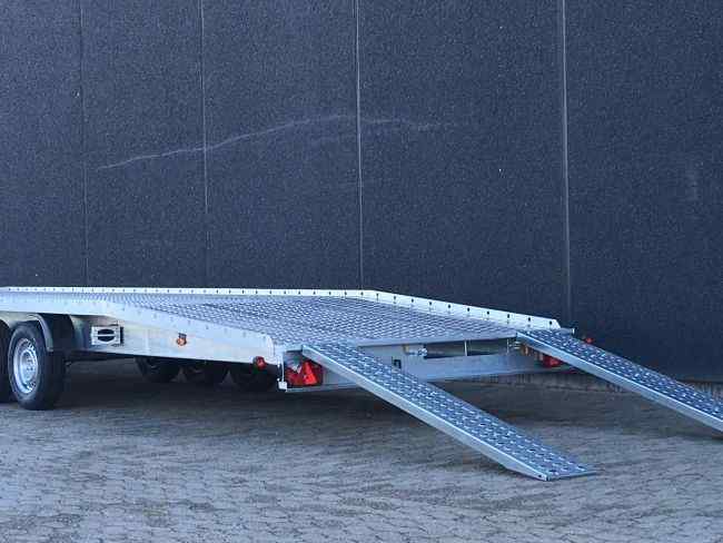 Trekantens Trailercenter