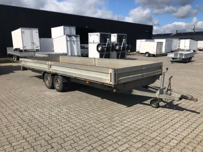 Trekantens Trailercenter