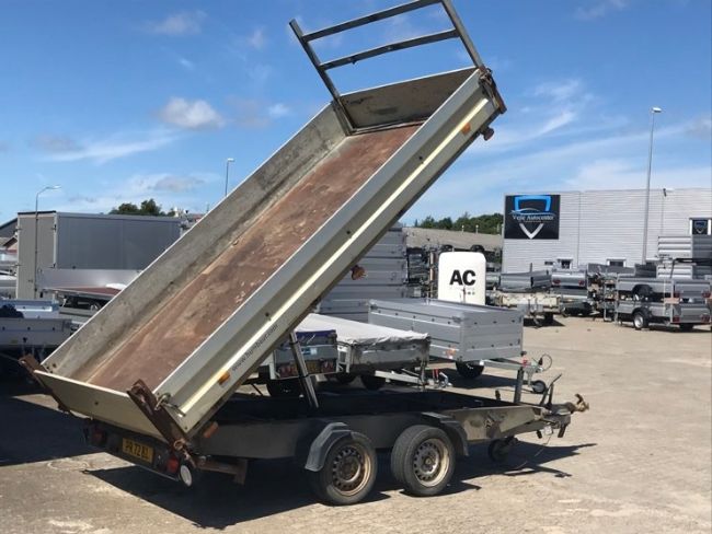 Trekantens Trailercenter