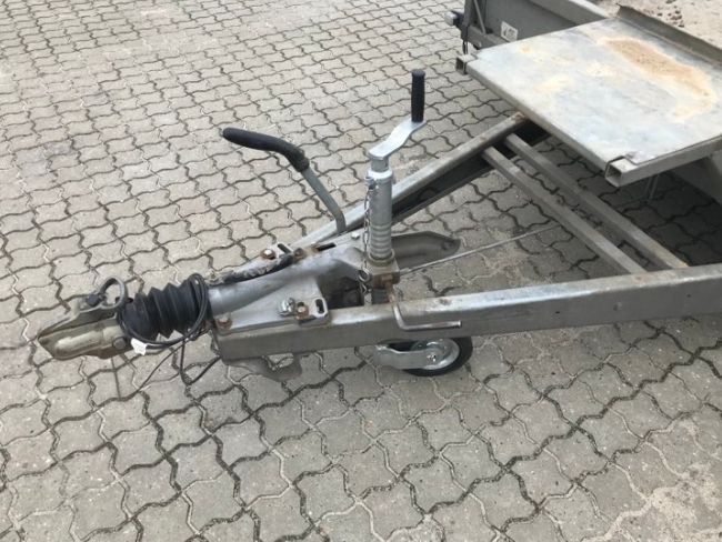 Trekantens Trailercenter