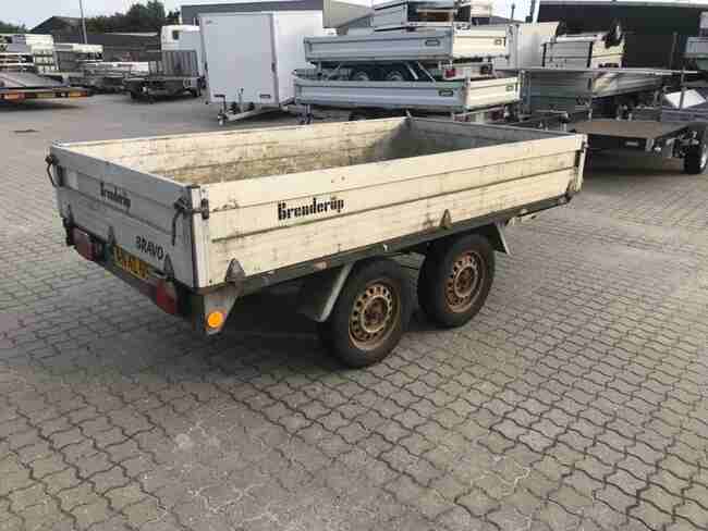 Trekantens Trailercenter