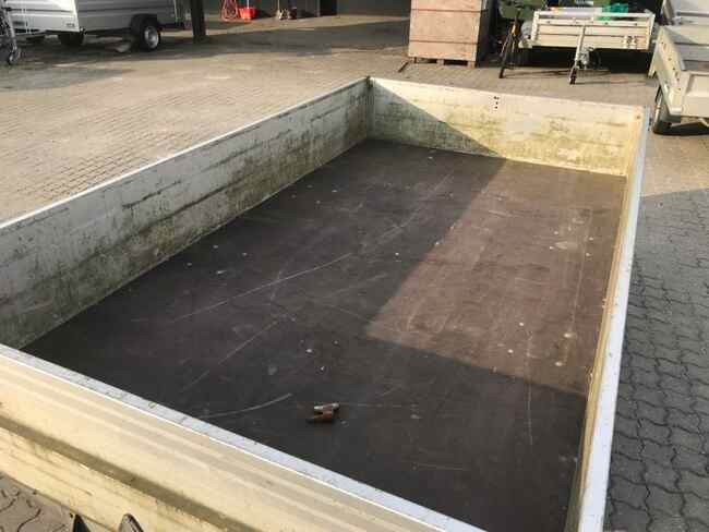 Trekantens Trailercenter