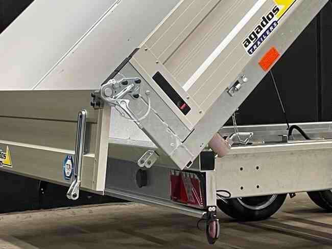 Trekantens Trailercenter