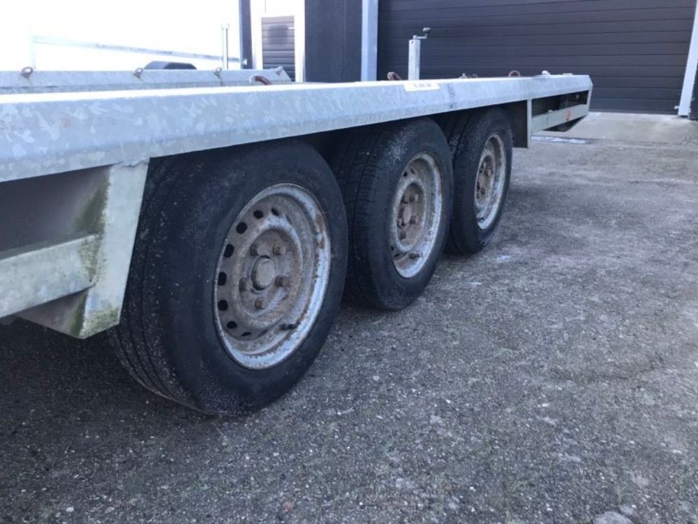 Trekantens Trailercenter