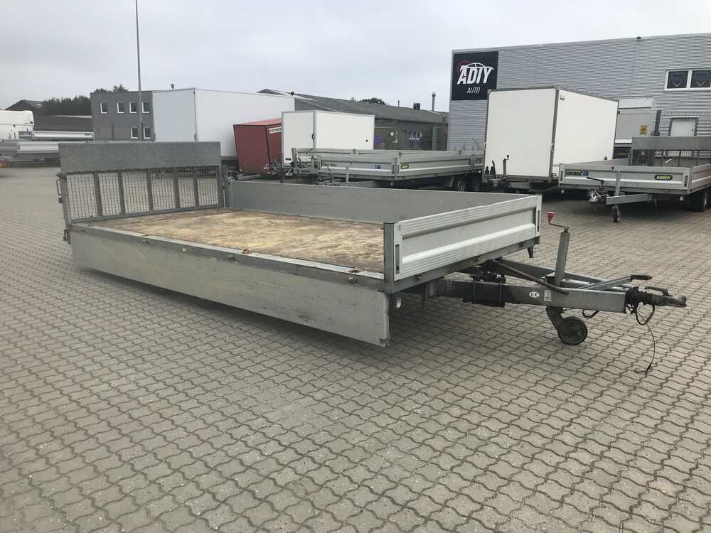 Trekantens Trailercenter