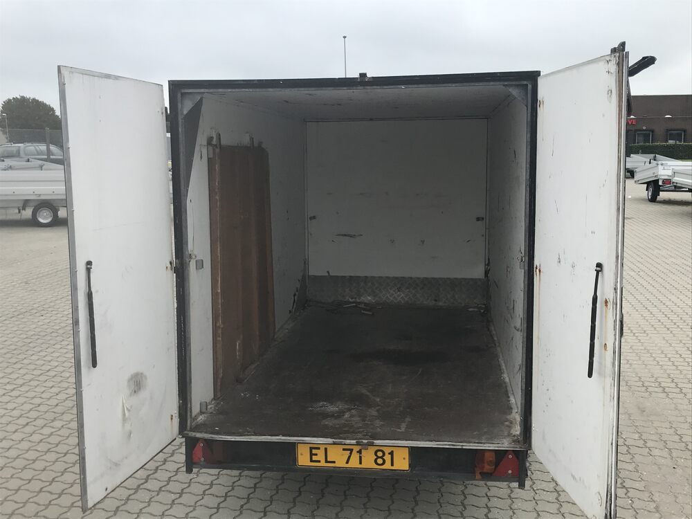 Trekantens Trailercenter