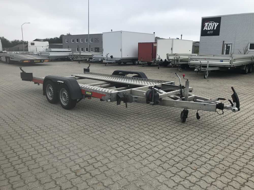 Trekantens Trailercenter